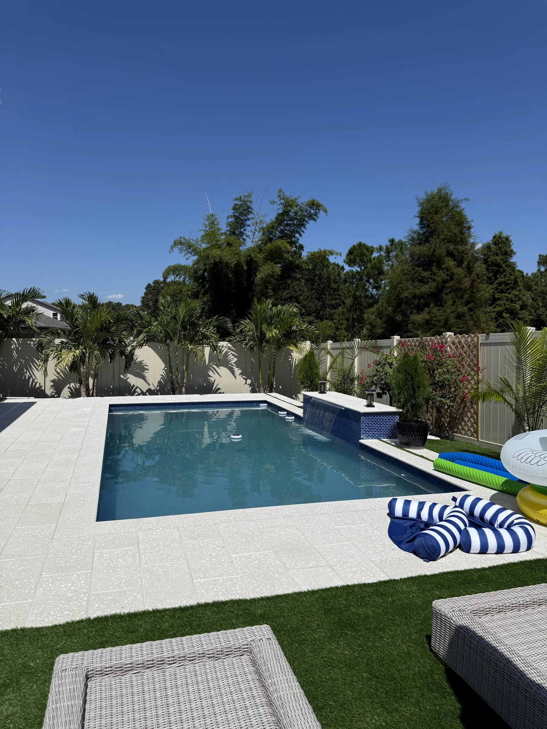 Outdoor living entertainment area with kitchen and paver deck, Wesley Chapel FL